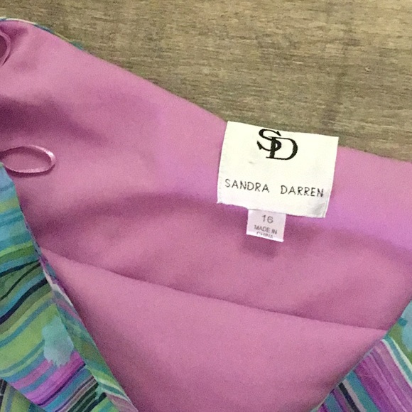 Sandra Darren flowered skirt size 16 - Picture 10 of 12